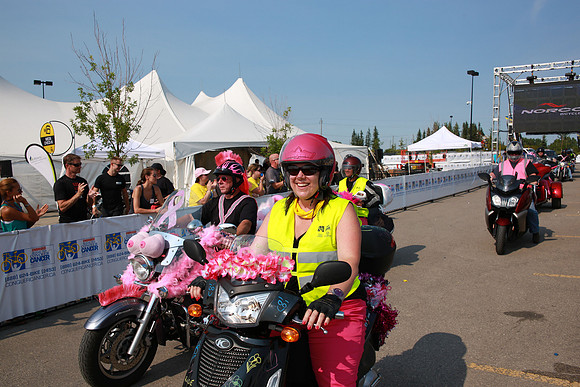 FINISH LINE – VOLUNTEERS-FAMILY-CREW  –ALBERTA RTCC 2013–  Sombilon Photography-26