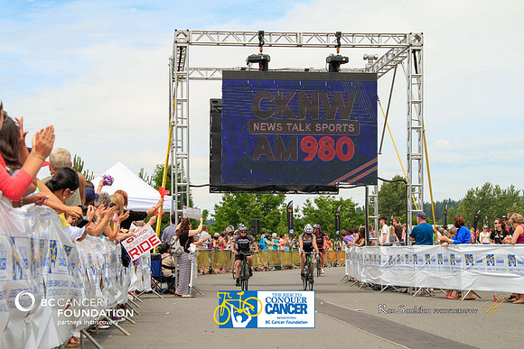 BRAINIACS - Finish Line –2013 RIDE TO CONQUER CANCER –BCCF – Ron Sombilon Photography-58-