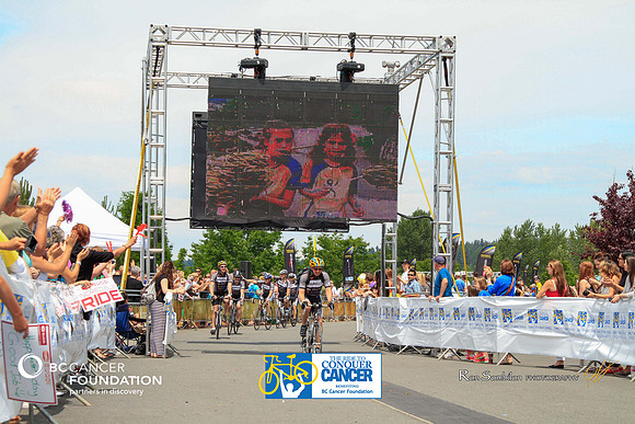 BRAINIACS - Finish Line –2013 RIDE TO CONQUER CANCER –BCCF – Ron Sombilon Photography-43-