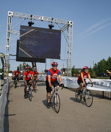 FINISH LINE – VOLUNTEERS-FAMILY-CREW  –ALBERTA RTCC 2013–  Sombilon Photography-90