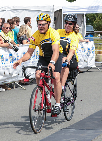 FINISH LINE - 2013 RTCC – Ron Sombilon Photography Team-29
