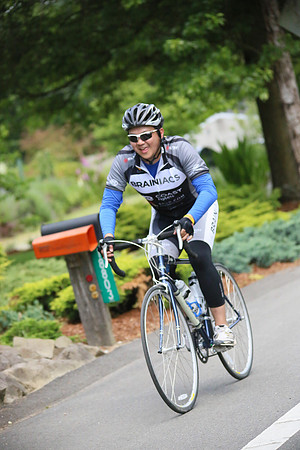 BRAINIACS  - Team en route –2013 RIDE TO CONQUER CANCER –BCCF – Ron Sombilon Photography-273