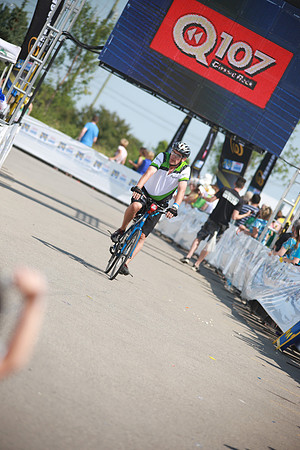 FINISH LINE – HEROES CROSSING –ALBERTA RTCC 2013–  Ron Sombilon Photography-37