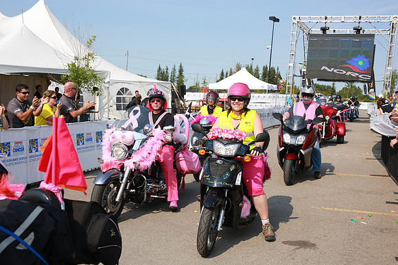 FINISH LINE – VOLUNTEERS-FAMILY-CREW  –ALBERTA RTCC 2013–  Sombilon Photography-25