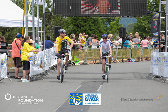 FINISH LINE - 2013 RTCC – Ron Sombilon Photography Team-514-