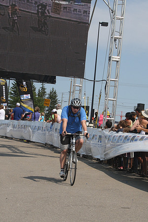FINISH LINE – HEROES CROSSING –ALBERTA RTCC 2013–  Ron Sombilon Photography-386