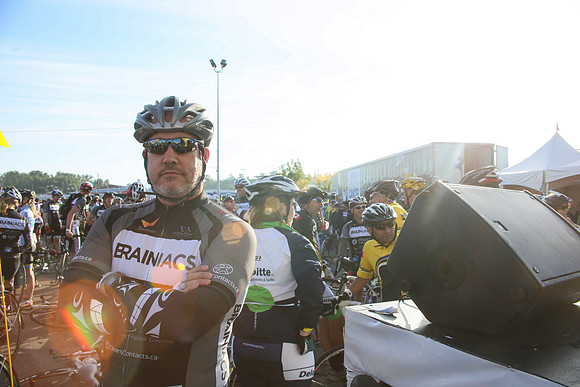 BRAINIACS  - Team en route –2013 RIDE TO CONQUER CANCER –BCCF – Ron Sombilon Photography-15
