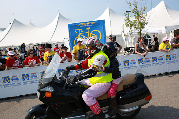 FINISH LINE – VOLUNTEERS-FAMILY-CREW  –ALBERTA RTCC 2013–  Sombilon Photography-61