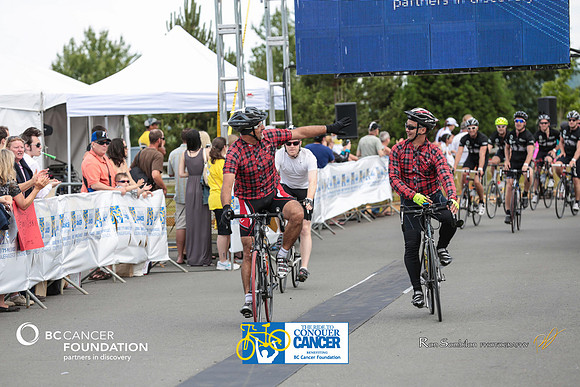 FINISH LINE - 2013 RTCC – Ron Sombilon Photography Team-181-