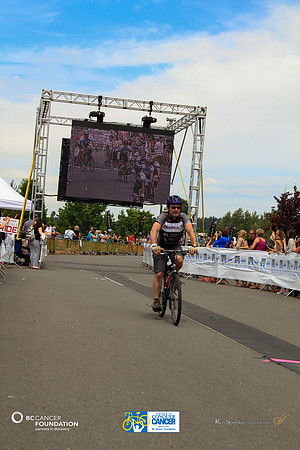 BRAINIACS - Finish Line –2013 RIDE TO CONQUER CANCER –BCCF – Ron Sombilon Photography-66-