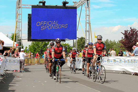 The Motley Crew -finish line –2013 RIDE TO CONQUER CANCER –BC CANCER FOUNDATION – Ron Sombilon Photography_-12