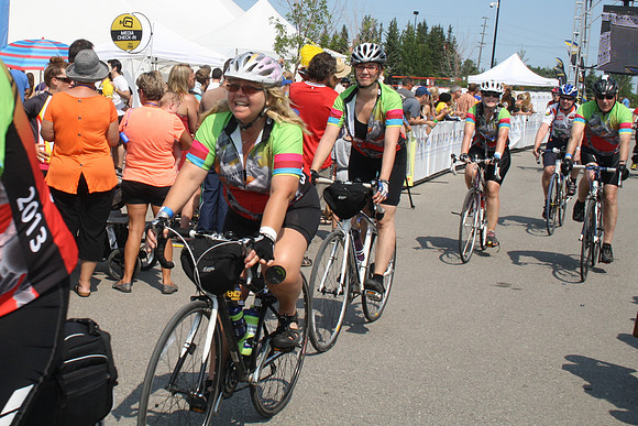 FINISH LINE – HEROES CROSSING –ALBERTA RTCC 2013–  Ron Sombilon Photography-351