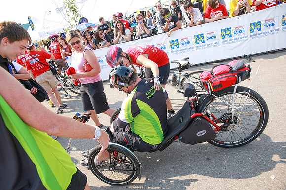 FINISH LINE – HEROES CROSSING –ALBERTA RTCC 2013–  Ron Sombilon Photography-260
