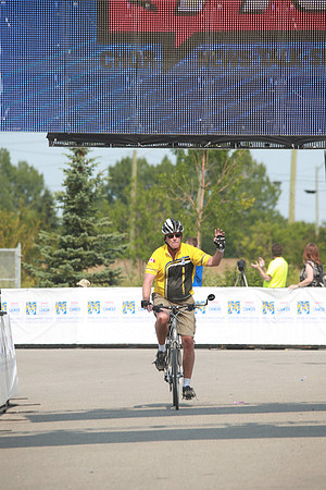 FINISH LINE – HEROES CROSSING –ALBERTA RTCC 2013–  Ron Sombilon Photography-105