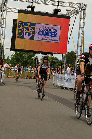 BRAINIACS - Finish Line –2013 RIDE TO CONQUER CANCER –BCCF – Ron Sombilon Photography-72