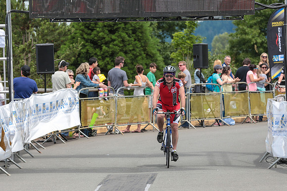 FINISH LINE - 2013 RTCC – Ron Sombilon Photography Team-409