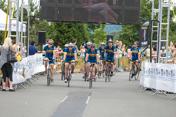FINISH LINE - 2013 RTCC – Ron Sombilon Photography Team-341