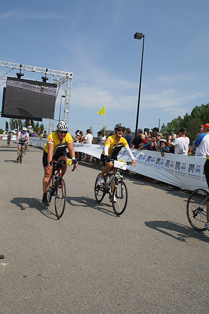 FINISH LINE – HEROES CROSSING –ALBERTA RTCC 2013–  Ron Sombilon Photography-377