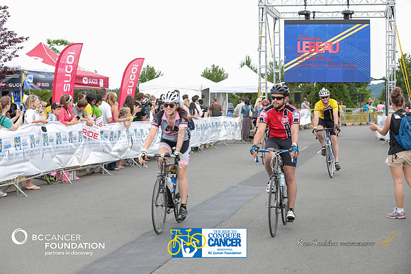 FINISH LINE - 2013 RTCC – Ron Sombilon Photography Team-383-