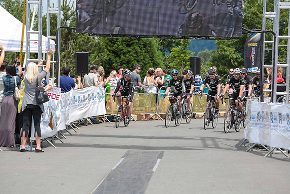 FINISH LINE - 2013 RTCC – Ron Sombilon Photography Team-418