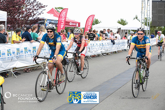 FINISH LINE - 2013 RTCC – Ron Sombilon Photography Team-345-