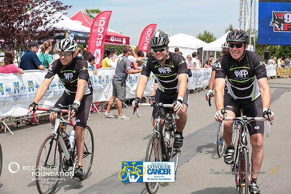 FINISH LINE - 2013 RTCC – Ron Sombilon Photography Team-424-WEB