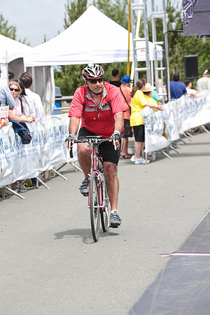 FINISH LINE - 2013 RTCC – Ron Sombilon Photography Team-428