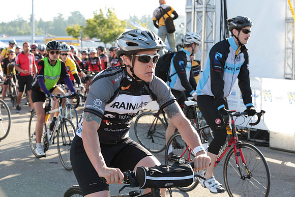 BRAINIACS  - Team en route –2013 RIDE TO CONQUER CANCER –BCCF – Ron Sombilon Photography-63