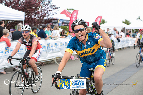FINISH LINE - 2013 RTCC – Ron Sombilon Photography Team-346-