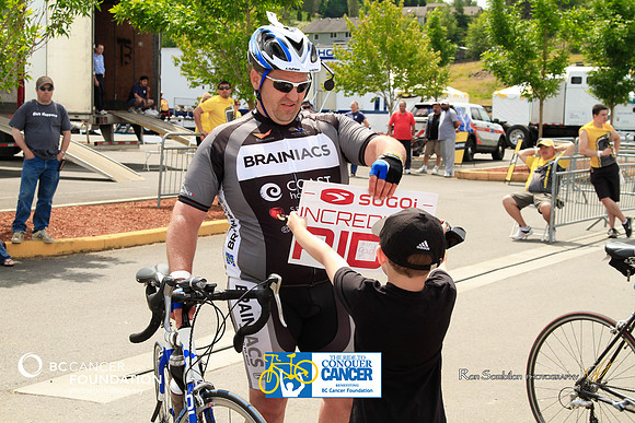 BRAINIACS - Finish Line –2013 RIDE TO CONQUER CANCER –BCCF – Ron Sombilon Photography-2-