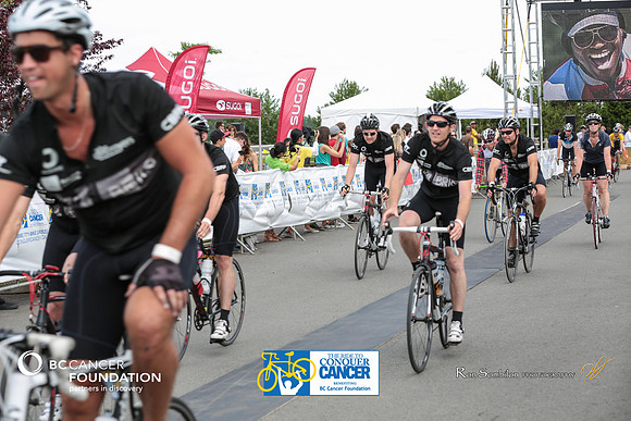 FINISH LINE - 2013 RTCC – Ron Sombilon Photography Team-193-WEB