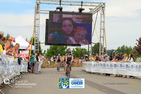 BRAINIACS - Finish Line –2013 RIDE TO CONQUER CANCER –BCCF – Ron Sombilon Photography-86-