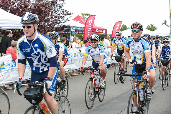 FINISH LINE - 2013 RTCC – Ron Sombilon Photography Team-375