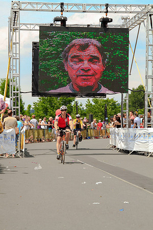 Riders for Ryders 33 - Finish  -2013 RIDE TO CONQUER CANCER –BC CANCER FOUNDATION – Ron Sombilon Photography_-37