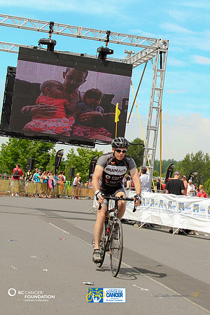BRAINIACS - Finish Line –2013 RIDE TO CONQUER CANCER –BCCF – Ron Sombilon Photography-92-