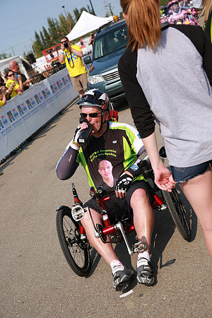 FINISH LINE – VOLUNTEERS-FAMILY-CREW  –ALBERTA RTCC 2013–  Sombilon Photography-6