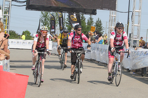 FINISH LINE – HEROES CROSSING –ALBERTA RTCC 2013–  Ron Sombilon Photography-404