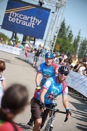 FINISH LINE – HEROES CROSSING –ALBERTA RTCC 2013–  Ron Sombilon Photography-89