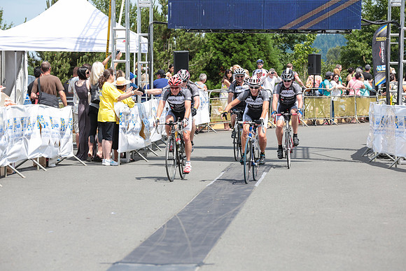 BRAINIACS - Finish Line –2013 RIDE TO CONQUER CANCER –BCCF – Ron Sombilon Photography-18
