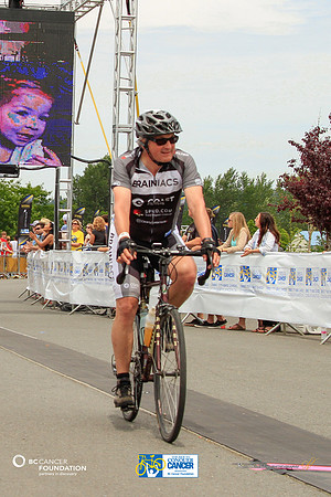 BRAINIACS - Finish Line –2013 RIDE TO CONQUER CANCER –BCCF – Ron Sombilon Photography-88-