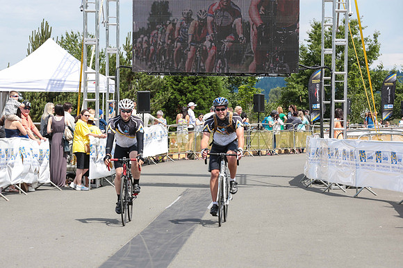 FINISH LINE - 2013 RTCC – Ron Sombilon Photography Team-216