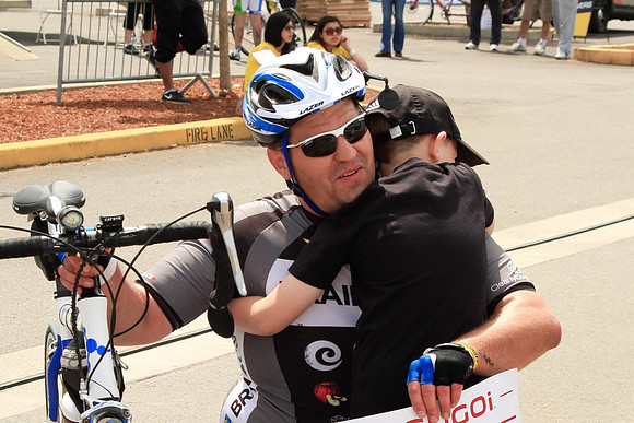 BRAINIACS - Finish Line –2013 RIDE TO CONQUER CANCER –BCCF – Ron Sombilon Photography-4