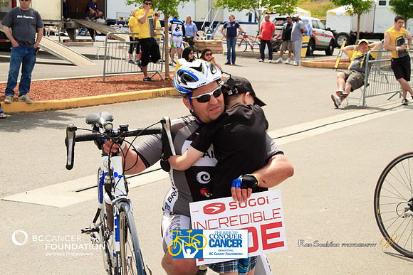BRAINIACS - Finish Line –2013 RIDE TO CONQUER CANCER –BCCF – Ron Sombilon Photography-5-WEB