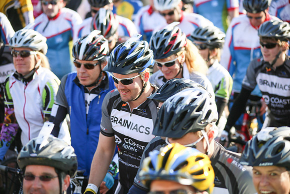 BRAINIACS  - Team en route –2013 RIDE TO CONQUER CANCER –BCCF – Ron Sombilon Photography-61