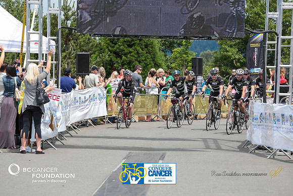 FINISH LINE - 2013 RTCC – Ron Sombilon Photography Team-418-WEB