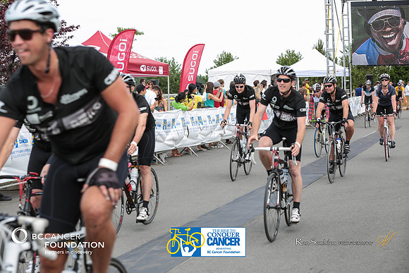 FINISH LINE - 2013 RTCC – Ron Sombilon Photography Team-193-