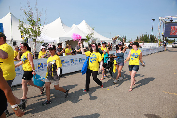 FINISH LINE – VOLUNTEERS-FAMILY-CREW  –ALBERTA RTCC 2013–  Sombilon Photography-80