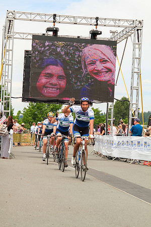 Rogers Group Financial Market Cycles –2013 RIDE TO CONQUER CANCER –BCCF – Ron Sombilon Photography-30