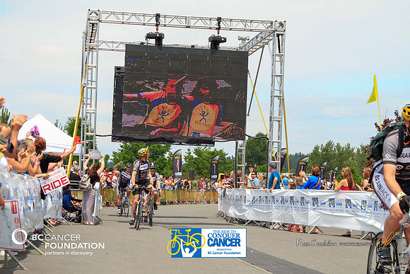 BRAINIACS - Finish Line –2013 RIDE TO CONQUER CANCER –BCCF – Ron Sombilon Photography-47-