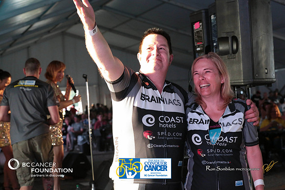 BRAINIACS  - Team en route –2013 RIDE TO CONQUER CANCER –BCCF – Ron Sombilon Photography-203-